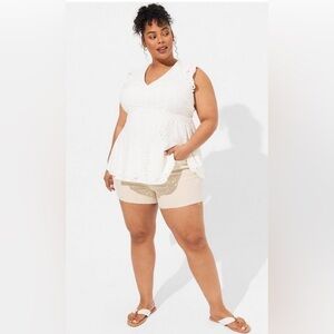 Dust Storm 3.5 Inch Classic Denim High-Rise Short Beige Cream Khaki Light Brown